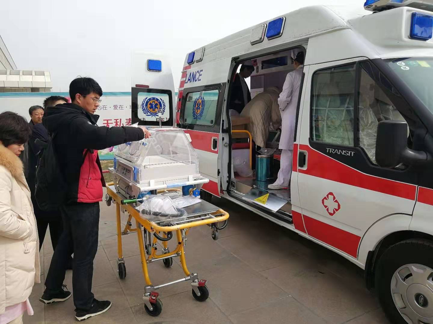 东海县救护车转院